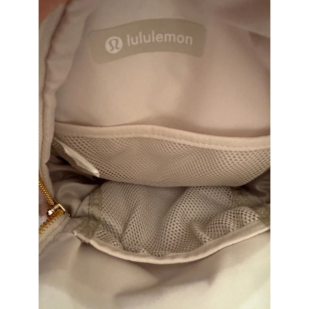 Lululemon Backpack Nano Women White Like New Fleece Sherpa Gold Hardware